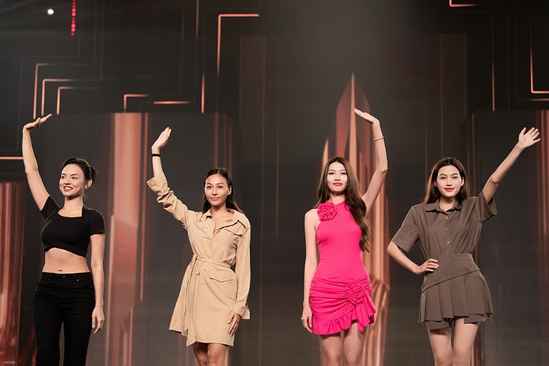 4 nàng á hậu gồm: Chế Nguyễn Quỳnh Châu, Trần Tuyết Như, Trần Nguyên Minh Thư, Ngô Thị Quỳnh Mai sẽ cùng thí sinh đồng diễn bikini.