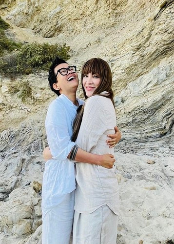 Mỗi chuyến đi của Thanh Hà đều có Phương Uyên đồng hành.