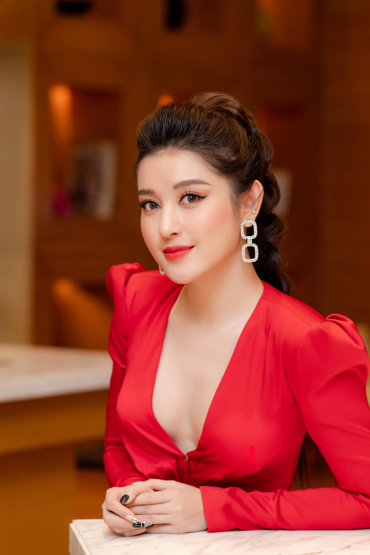 Ngoài ra, Nguyễn Trần Huyền My còn lọt top tìm kiếm mạng xã hội Myanmar khi đảm nhận một vai diễn trong bộ phim hợp tác giữa Việt Nam - Myanmar. Ảnh: FBNV