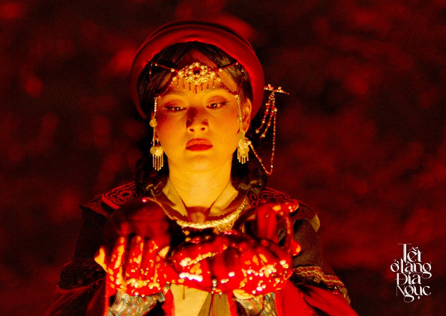 Am anh phim kinh di sap len song “Tet o lang dia nguc“