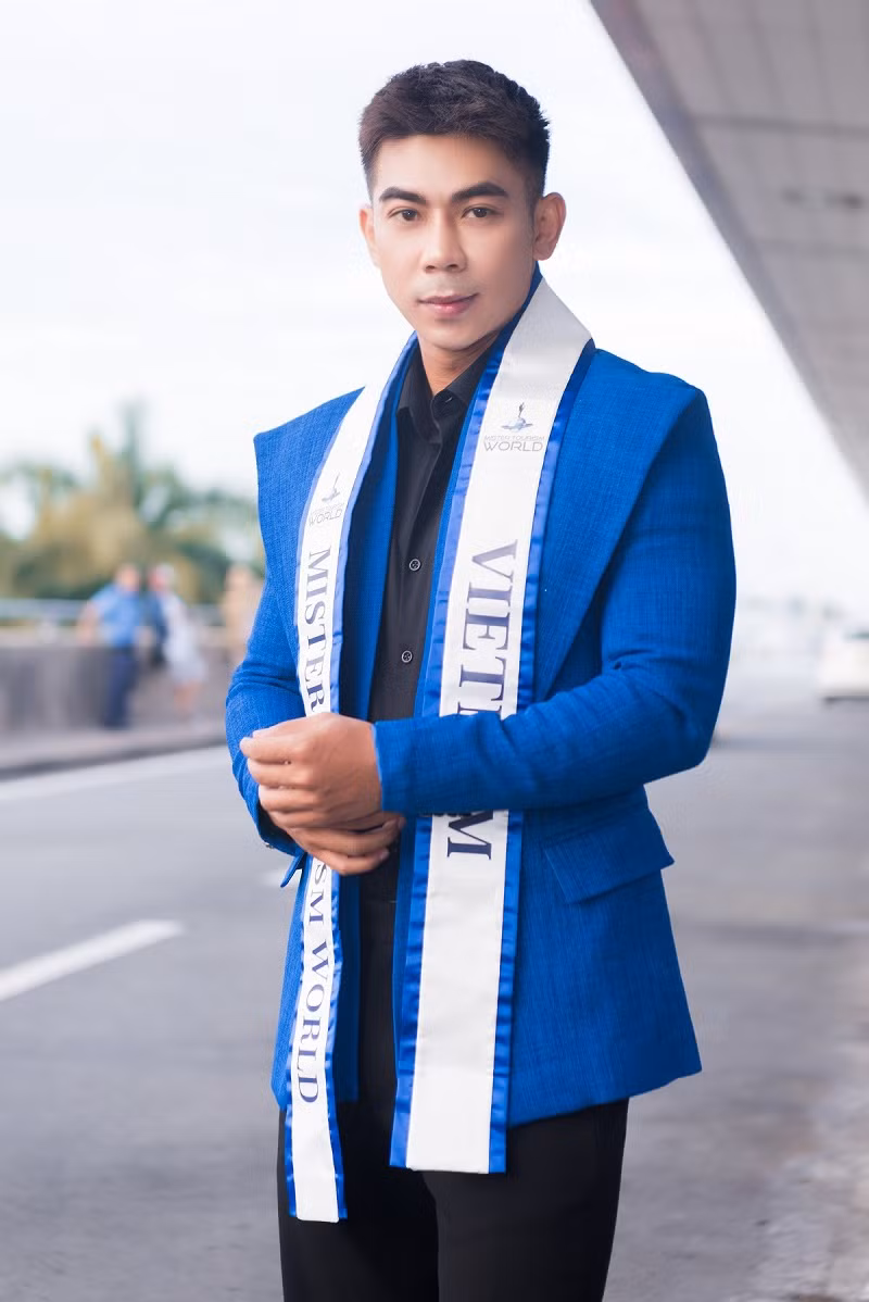 Phùng Phước Thịnh không khỏi xúc động cho biết, được ghi danh tại đấu trường quốc tế là một vinh hạnh với anh. Khi thấy mọi người đến chia vui khá đông đảo, anh cảm thấy như được tiếp thêm sức mạnh cho hành trình sắp tới.