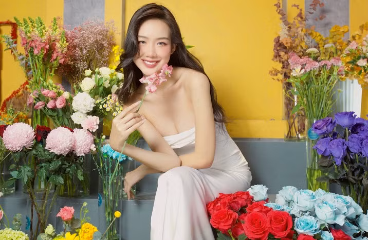 Bảo Ngọc được khen ngợi là hoa hậu tài sắc vẹn toàn.