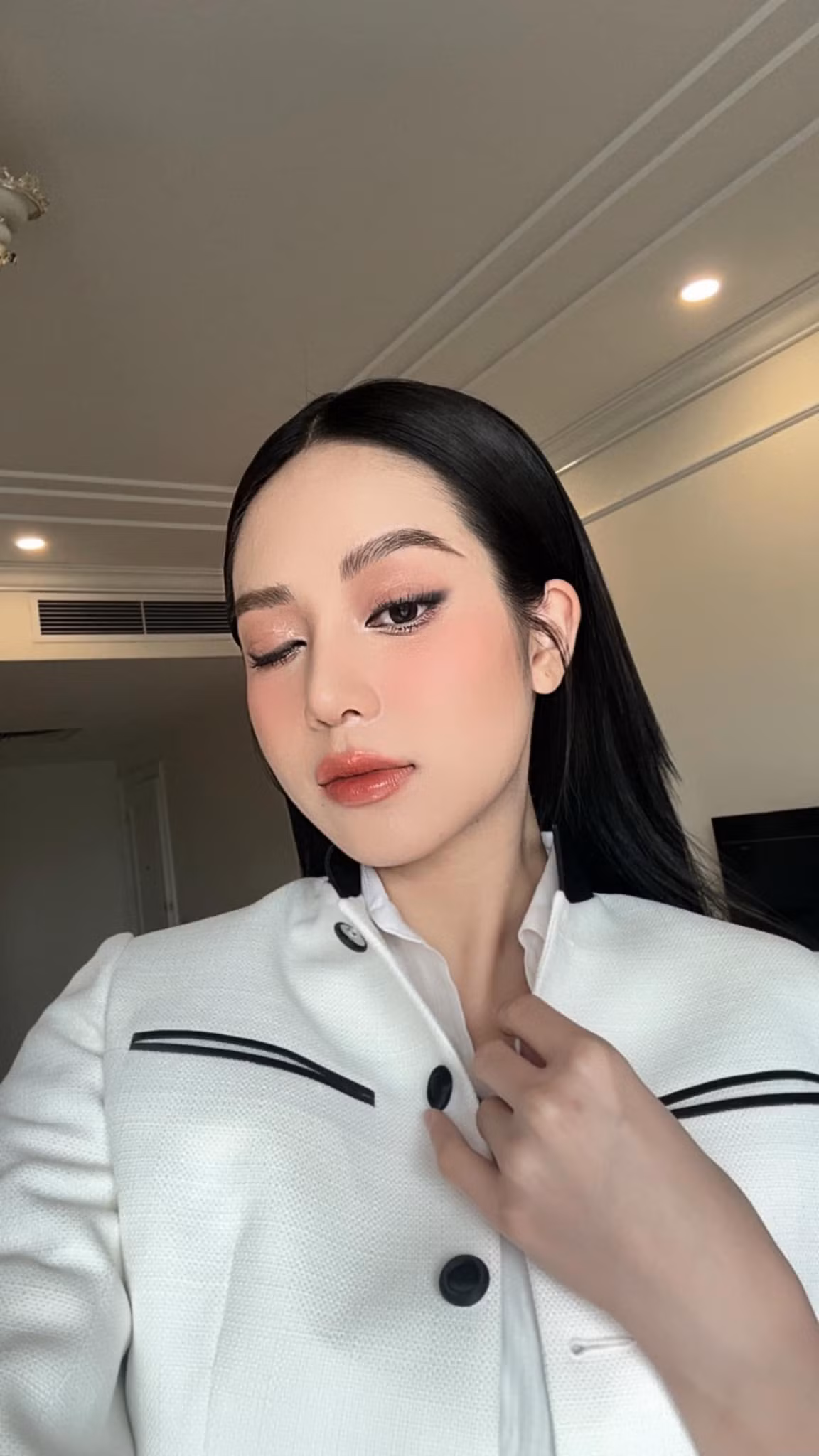 Đối diện với tin đồn phẫu thuật thẩm mỹ, hiện Thanh thủy lẫn công ty quản lý vẫn chưa lên tiếng.