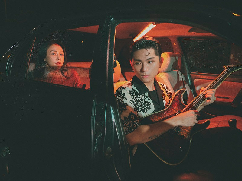 Mua thang sau cua Van Mai Huong 