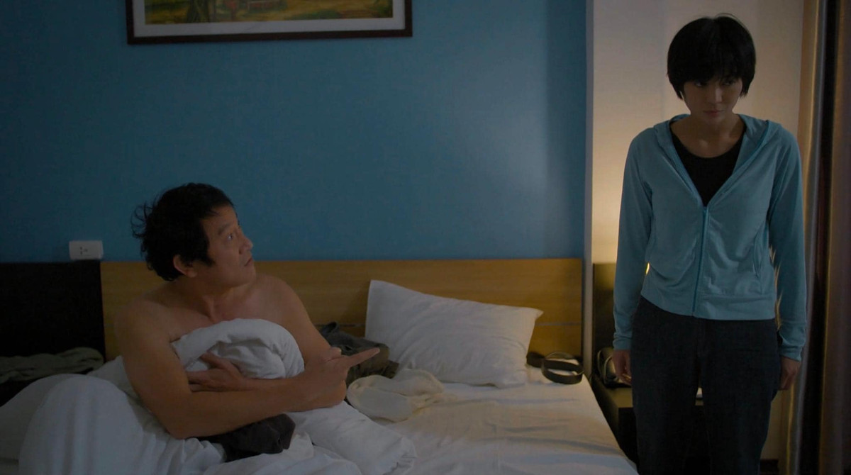 Đặc biệt, trong tập 39 mới nhất, phân cảnh Lưu nát cùng Luyến lươn (diễn viên Thanh Hương thủ vai) đi nhà nghỉ gây sốt trên các diễn đàn.