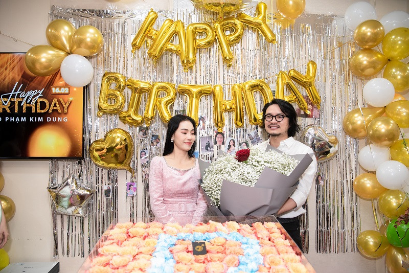 Chia sẻ tại buổi tiệc, nữ CEO tiết lộ: “Anh Nam chưa bao giờ quên những ngày đặc biệt như thế này, đặc biệt là sinh nhật chị”.