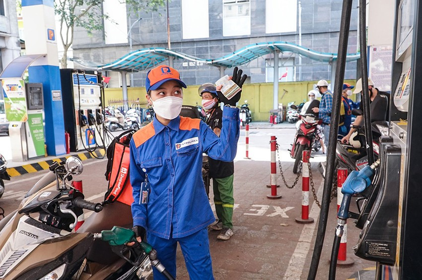 Đề xuất sửa đổi hàng loạt quy định về xăng dầu De xuat sua doi hang loat quy dinh ve xang dau