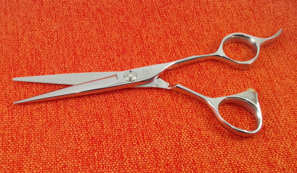 Mâu thuẫn trong lễ hội, người đàn ông bị đâm tử vong Mau thuan trong le hoi, nguoi dan ong bi dam tu vong