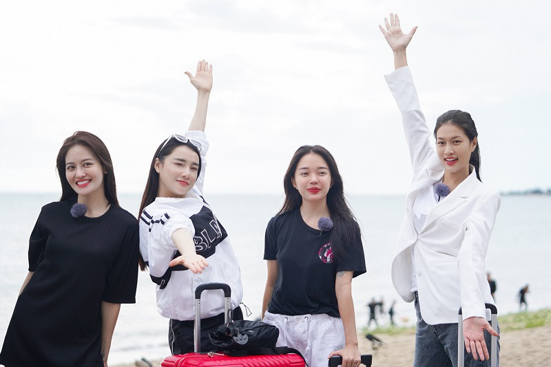 Bên cạnh đó, nàng hậu cho biết bản thân khá thích sự kỷ luật và mong muốn được “va chạm” trong môi trường này.