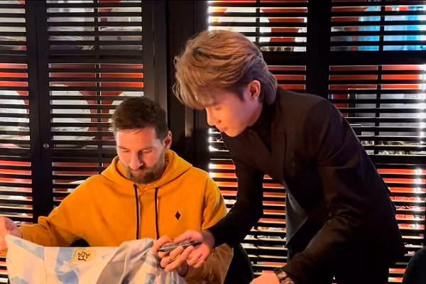 Jack da chi hon 5 ty cho ong Quoc Cuong de gap Messi