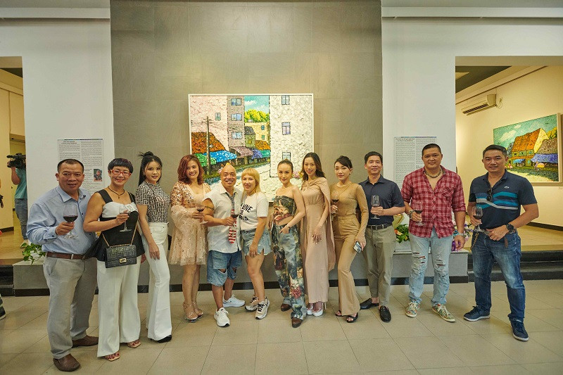 Hoa si Nguyen Hoang Long va tinh yeu Ha Noi qua “Hoa Pho”