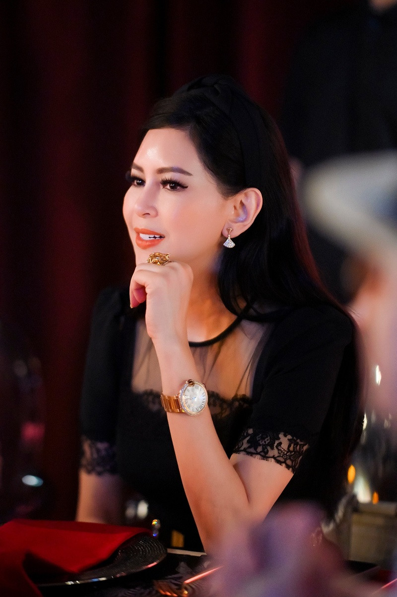 Thủy Tiên nổi tiếng khi tham gia bộ phim "Vị đắng tình yêu" diễn cùng cố tài tử Lê Công Tuấn Anh năm 1990.