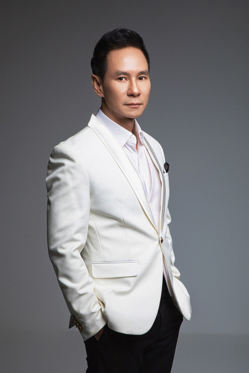 Ly Hai chinh thuc mang Lat mat 6 cong chieu tai My-Hinh-2