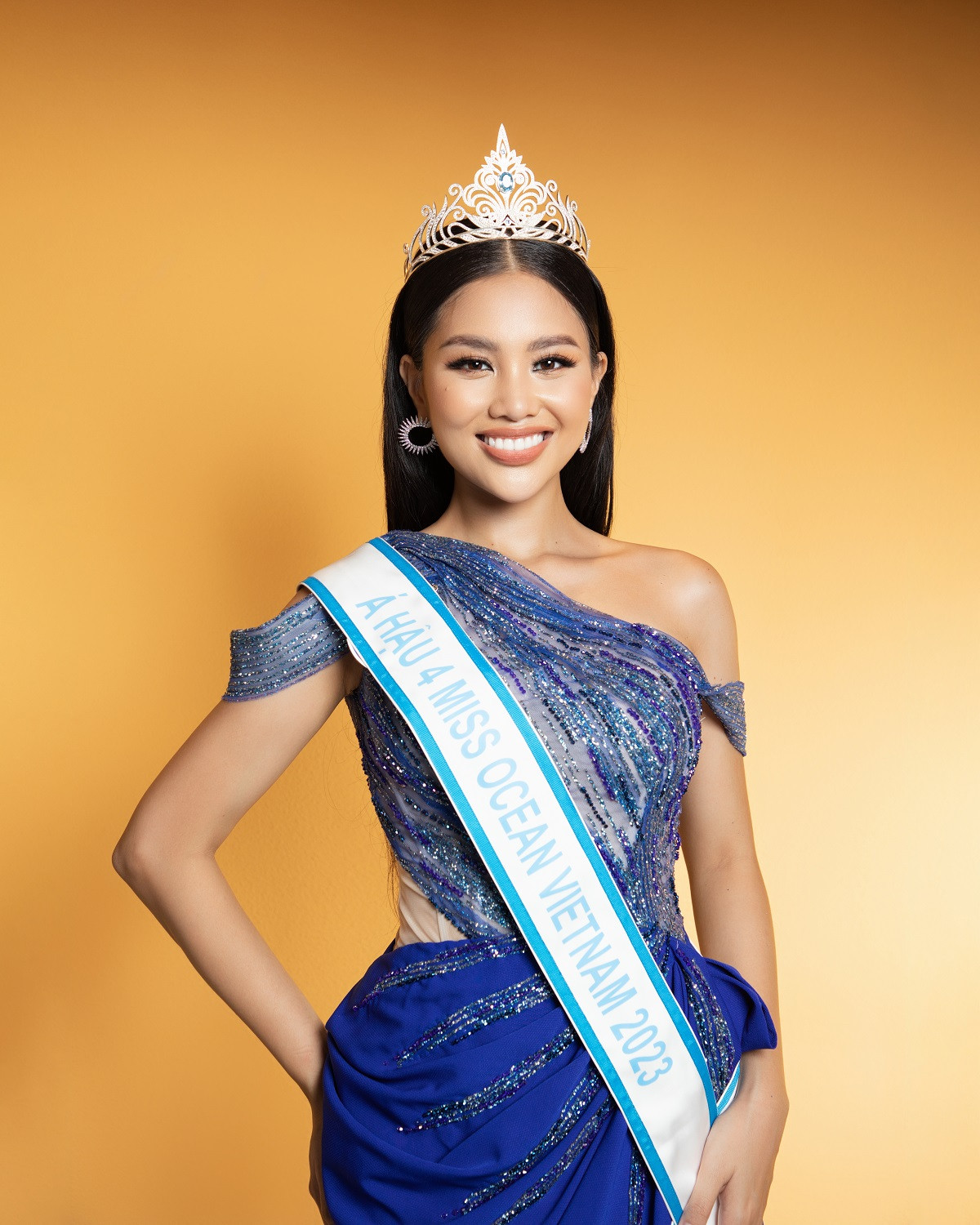 “Đã có rất nhiều lời động viên, tiếng vỗ tay dành cho thí sinh Giang Thái khi tôi được gọi tên vào top 5 chung cuộc. Điều đó làm tôi cảm thấy hạnh phúc và xúc động, bởi vì mình đã vượt qua được những giới hạn của bản thân, tự tin đăng ký thi và có thành tích đáng tự hào", nữ MC 9X bộc bạch.