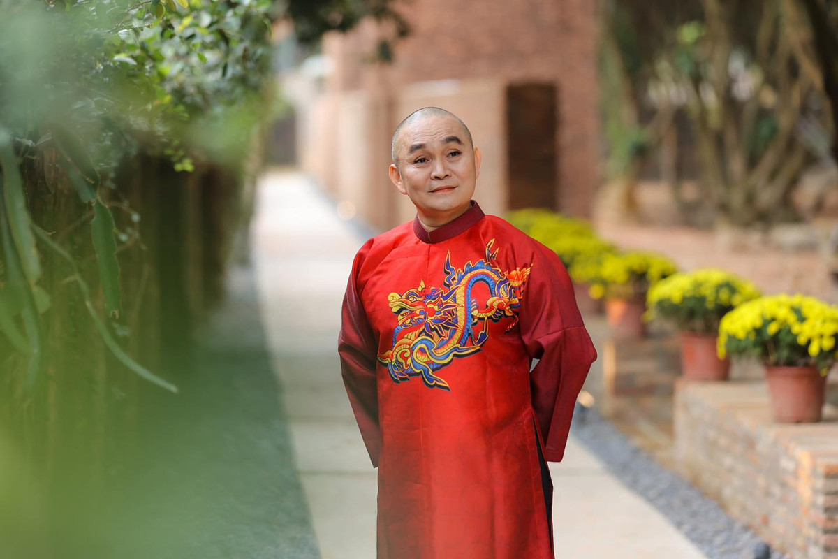 "Vua hài đất Bắc" hào hứng tiết lộ: "Hôm nay mình đi làm mẫu ảnh".