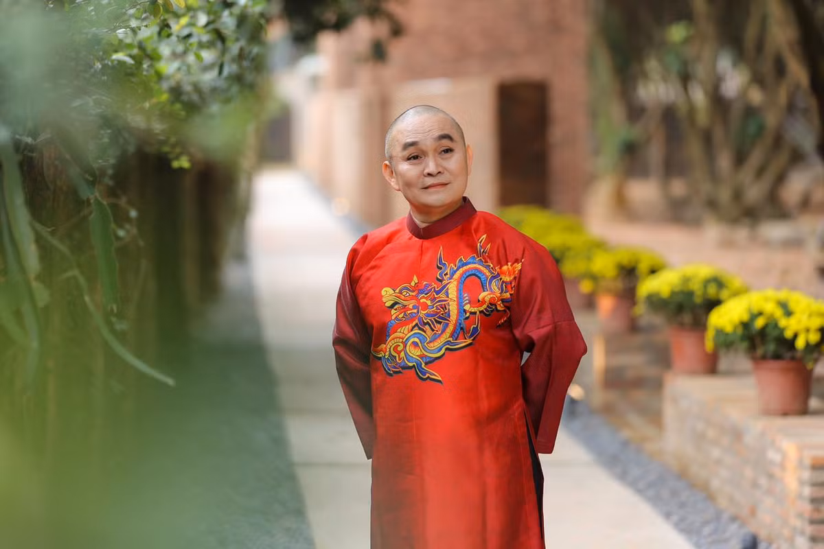 "Vua hài đất Bắc" hào hứng tiết lộ: "Hôm nay mình đi làm mẫu ảnh".