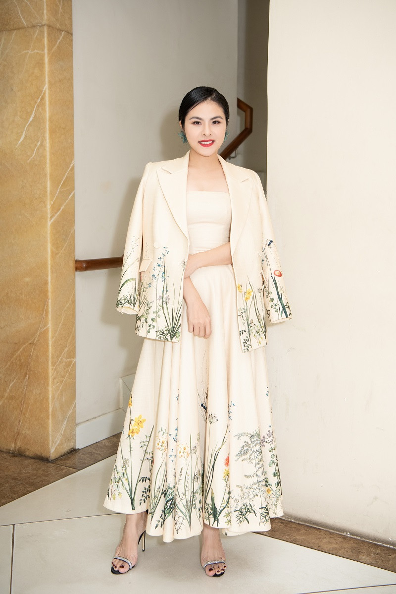 Tại buổi sơ khảo, diễn viên Vân Trang cũng góp mặt. Cô đảm nhận vai trò giám khảo.