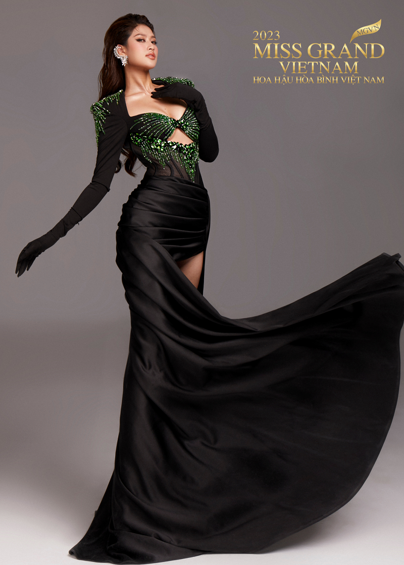 Cô nàng đã trở thành một trong những gương mặt gây chú ý tại các sự kiện lớn nhỏ, trên nhiều sàn diễn thời trang cũng như trong các chương trình truyền hình.