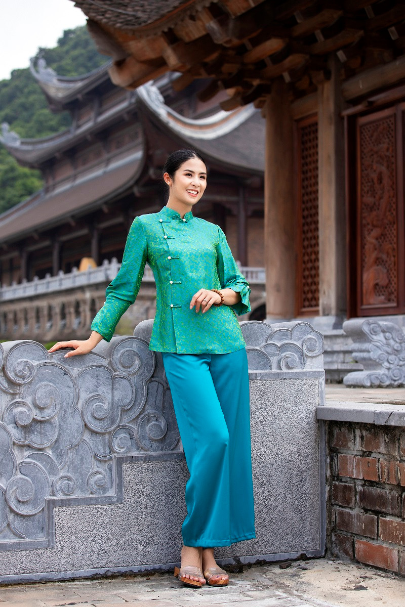 Sau nhiều lần hoãn cưới, Ngọc Hân đã lên xe hoa cùng bạn trai Phú Đạt vào tháng 12 vừa qua.