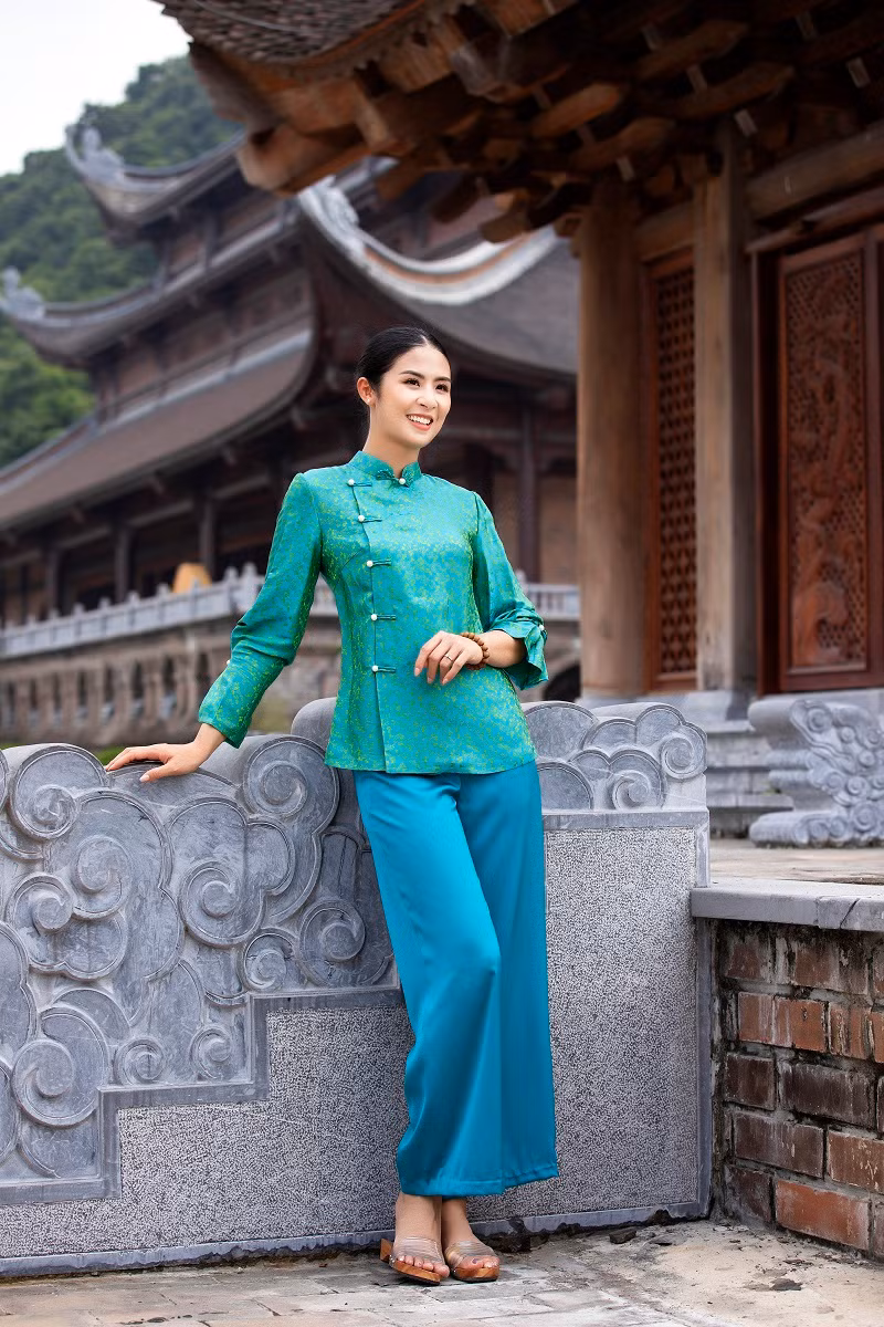 Sau nhiều lần hoãn cưới, Ngọc Hân đã lên xe hoa cùng bạn trai Phú Đạt vào tháng 12 vừa qua.