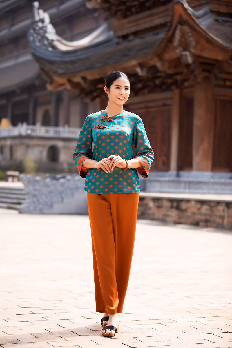 Thành công trong sự nghiệp, Ngọc Hân cũng viên mãn trong chuyện tình cảm.