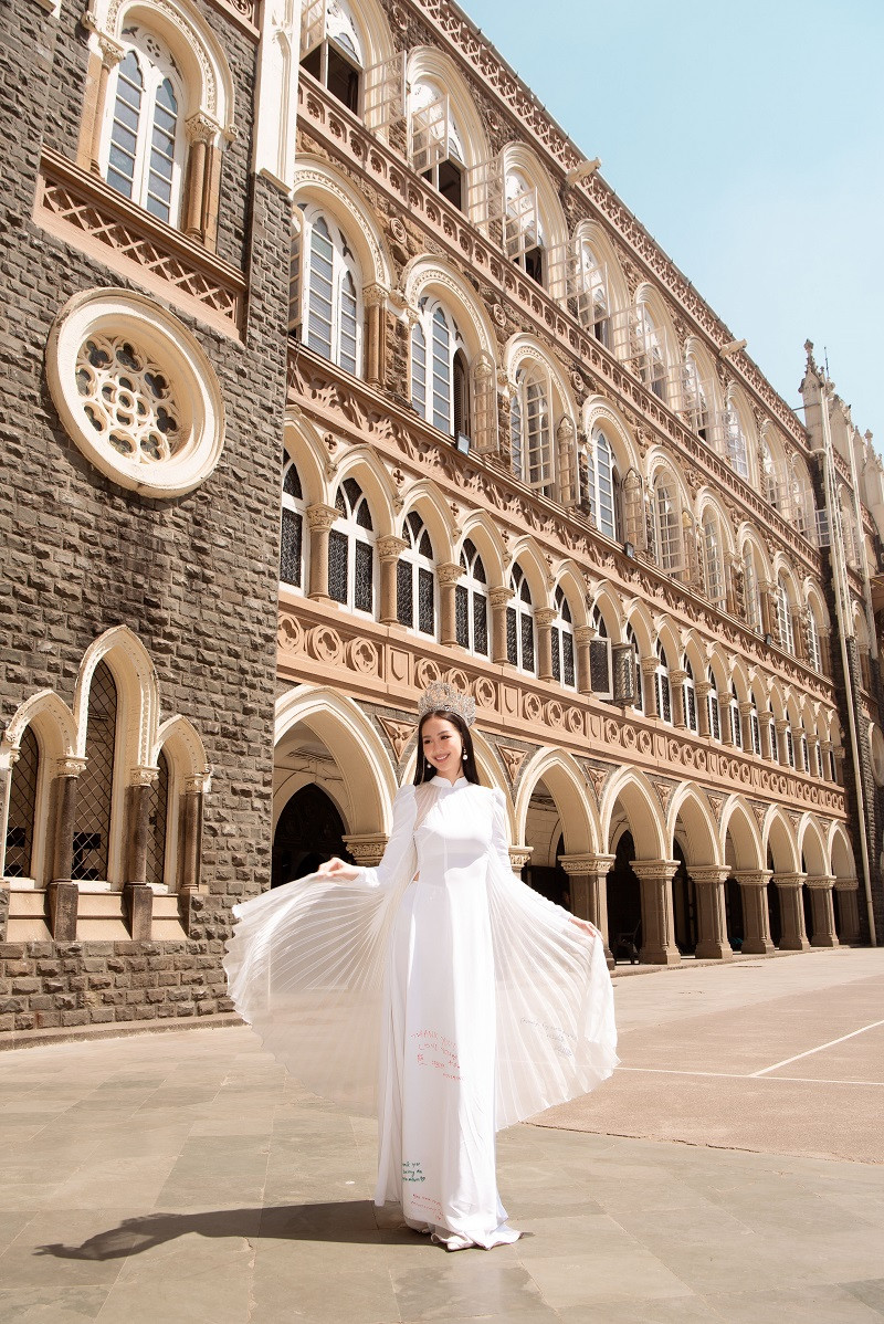 Bao Ngoc dien thuyet truoc sinh vien An Do, tieng Anh cuc dinh-Hinh-2