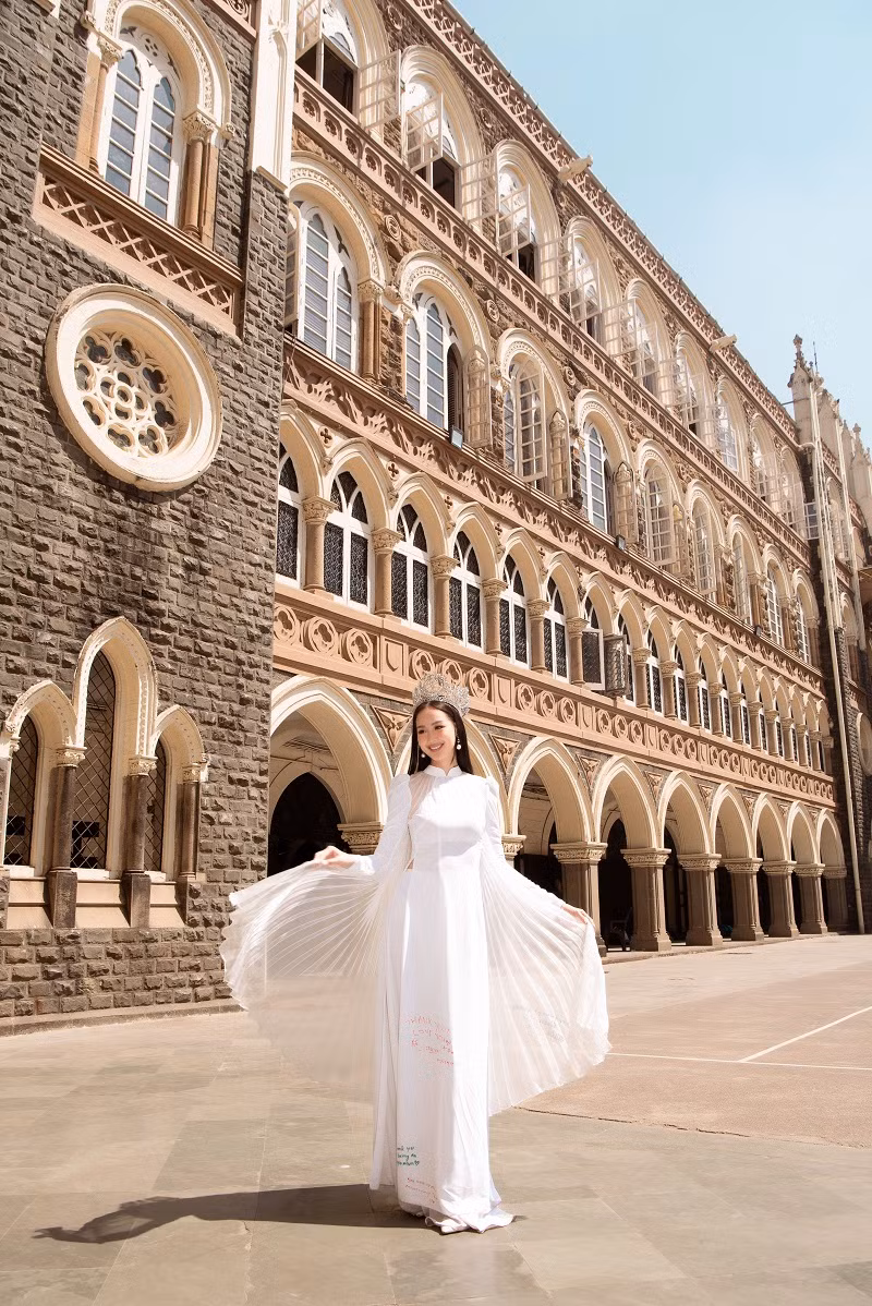 Bao Ngoc dien thuyet truoc sinh vien An Do, tieng Anh cuc dinh-Hinh-2