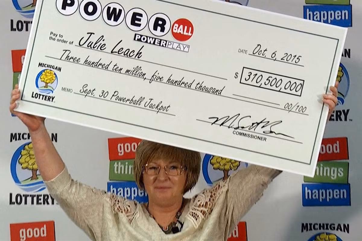 Nu cong nhan My trung so doc dac 310,5 trieu USD