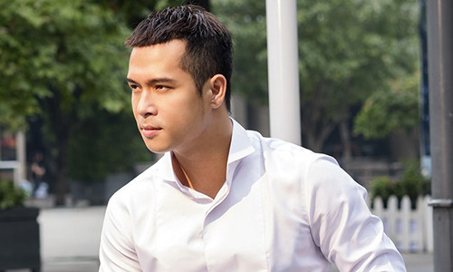 Loat sao Viet tran tinh khi bi nghi da deu Truong The Vinh-Hinh-6