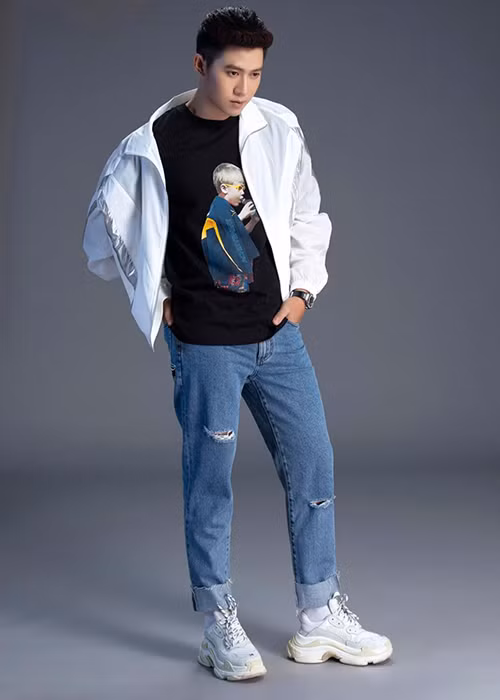 Chịu lắng nghe ý kiến đóng góp của các huấn luyện viên, khán giả và thay đổi, học trò của Tuấn Ngọc "lột xác" ở các vòng thi tiếp theo. Ảnh: Plo