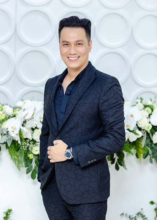 Tuy nhiên, vẫn có nhiều lời khen ngợi dành cho diện mạo mới của Việt Anh sau khi anh chỉnh sửa răng.