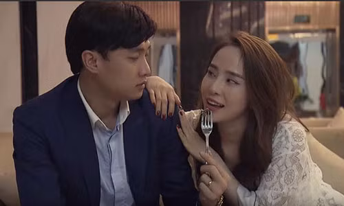 Kho nhu sao Viet dong vai ac: Bi doa giet, chui ca ho... khan gia vo ly!