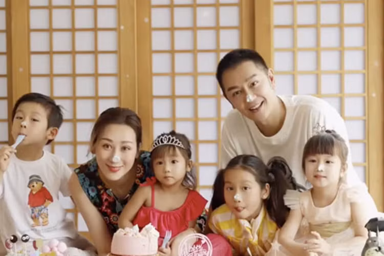 Vợ chồng nam diễn viên phim “Thiên long bát bộ” thường xuyên khoe tổ ấm nhỏ của mình.