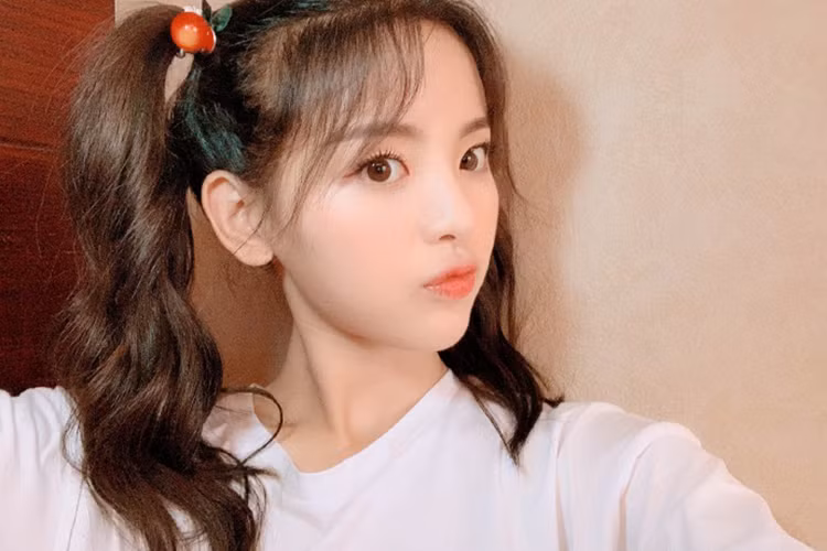 Khiến nhiều người lo ngại về khả năng diễn xuất nhưng Dương Siêu Việt vẫn được ủng hộ đóng vai của Song Hye Kyo trong "Ngôi nhà hạnh phúc" bởi vẻ đẹp ngọt ngào, dễ thương.