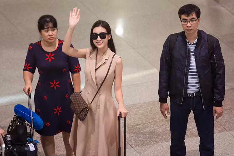 Khi Đỗ Mỹ Linh đăng quang Hoa hậu Việt Nam 2016, bà Thanh Hằng từng mất ăn mất ngủ vì những thông tin thất thiệt về con gái. Ảnh: Tiền Phong