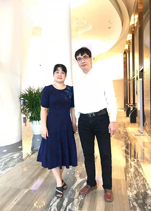 Chứng kiến Mỹ Linh trưởng thành lên từng ngày, bố mẹ của cô vô cùng hạnh phúc. Ảnh: Yan