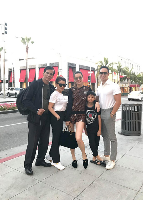 Trong khi Hà Hồ hạnh phúc bên Kim Lý, Cường Đô la đang chuẩn bị đám cưới với Đàm Thu Trang.