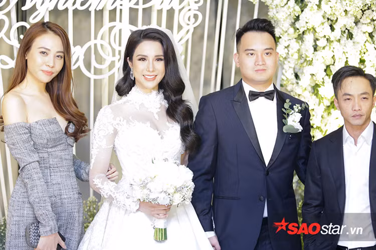 Đám cưới của Diệp Lâm Anh từng có sự góp mặt của Đàm Thu Trang lẫn Cường Đô la. Ảnh: Saostar
