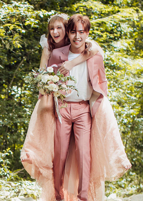 Đám cưới của Thu Thủy và bạn trai kém 10 tuổi sẽ diễn ra vào ngày 4/7 tới đây tại Đà Lạt.