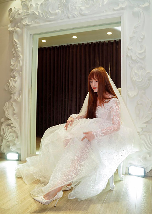 Theo stylist Nguyễn Thiện Khiêm, Thu Thủy và bạn trai không cưới vội mà đã lên kế hoạch rõ ràng, chỉ là chưa tiện lúc nói ra.