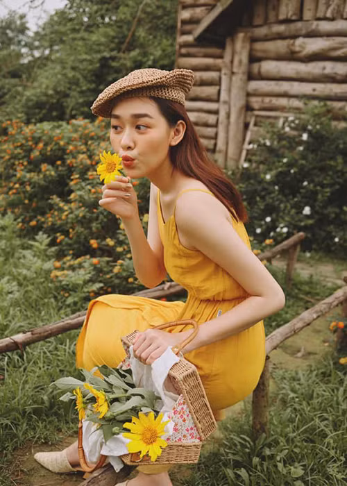 Khi quyết định thi Miss World Việt Nam 2019, Tường San được Bảo Hân ủng hộ hết mình.