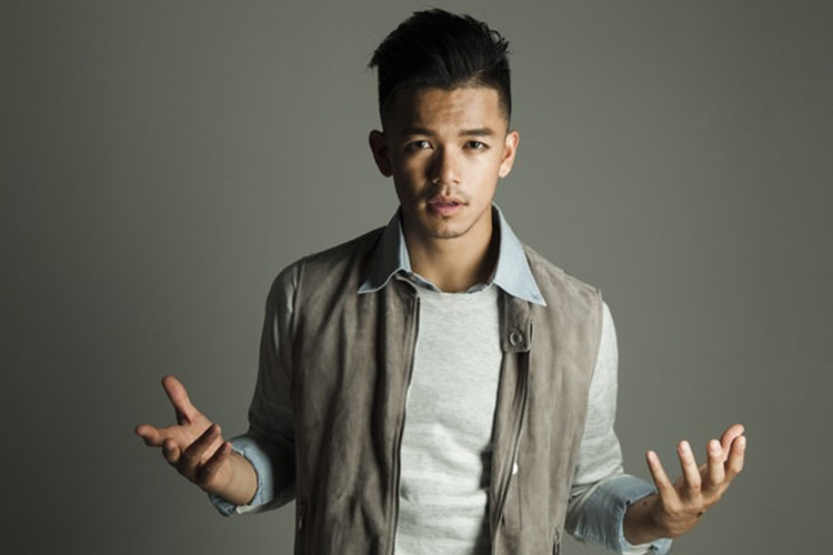 Chia sẻ với VnExpress, Trọng Hiếu nói: "Tôi thấy người xuất hiện trong đoạn phim chẳng có gì giống mình cả. Anh ta gầy hơn tôi nhiều”.