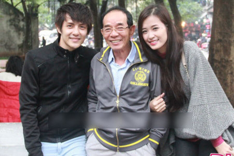 Trước khi được cầu hôn, Đông Nhi vốn được lòng gia đình của Ông Cao Thắng. Ảnh: Vietnamnet