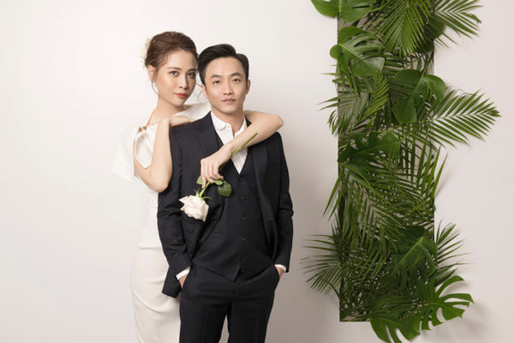 Chặng đường hẹn hò của cặp đôi này đầy ngọt ngào, một phần vì chuyện tình cảm được gia đình hai bên lẫn công chúng ủng hộ.