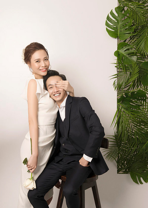 Cặp đôi có những khoảnh khắc đầy ngọt ngào.