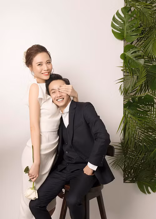 Cặp đôi có những khoảnh khắc đầy ngọt ngào.