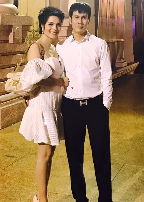 Thừa nhận là người thứ ba nhưng Kiều Thanh cho rằng cô không cướp chồng mà đến với anh khi người phụ nữ này buông tay. Ảnh: Khỏe và đẹp