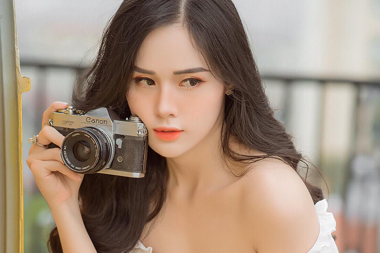 Sau phát ngôn vấp phải những ý kiến trái chiều của dư luận, Huyền Trang vướng nghi vấn sẽ bị loại. Tuy nhiên, cô phân trần cô sẽ được đặc cách vào chung kết do từng lọt top 3 cuộc thi mang tầm quốc gia. Thế nhưng, Huyền Trang quyết định rút khỏi cuộc thi vì lý do cá nhân.