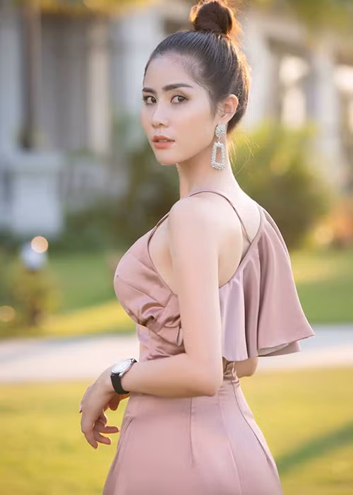 Người đẹp hiện không muốn dựa dẫm lâu dài vào bạn trai vì lỡ sau này anh không hỗ trợ được nữa, cô sẽ khó làm chủ cuộc sống của mình.