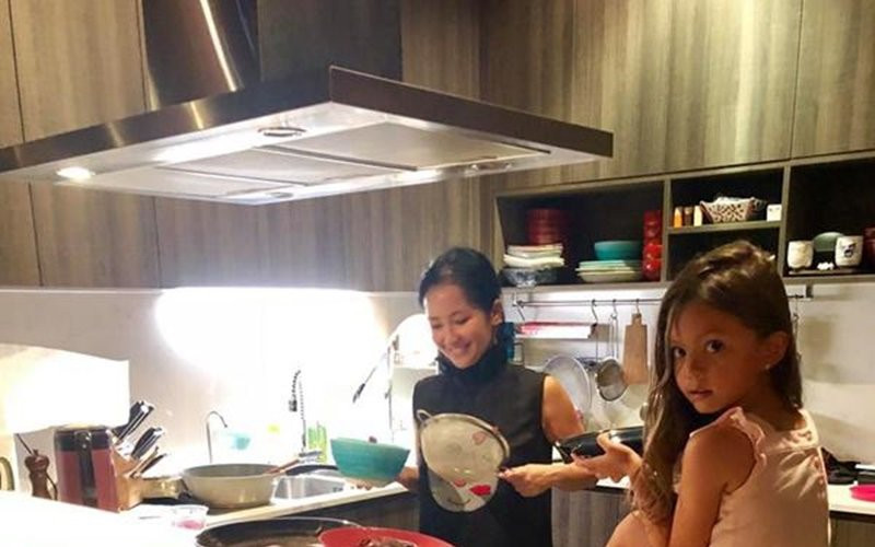 Sao Viet hau ly hon: Ke mua nha “khung”, nguoi bong con ra thue nha 24m2-Hinh-3